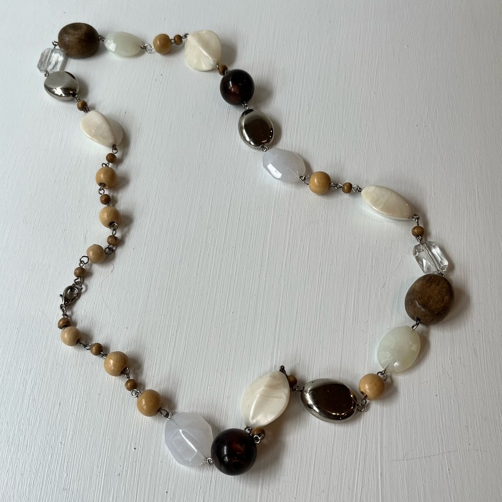 Neutral Tones Beaded Necklace